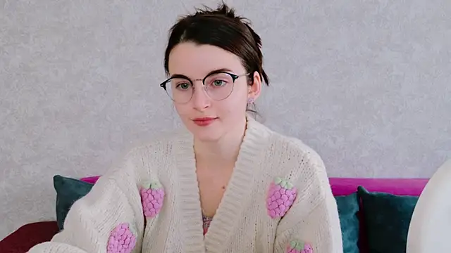 Snapshot of Miss_Arwen chatting on December 1, 2025, 4:50 am Miss Arwen online show from December 1, 2025, 4:50 am