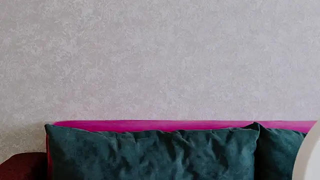 Snapshot of Miss_Arwen chatting on December 5, 2025, 5:49 am Miss Arwen online show from December 5, 2025, 5:49 am