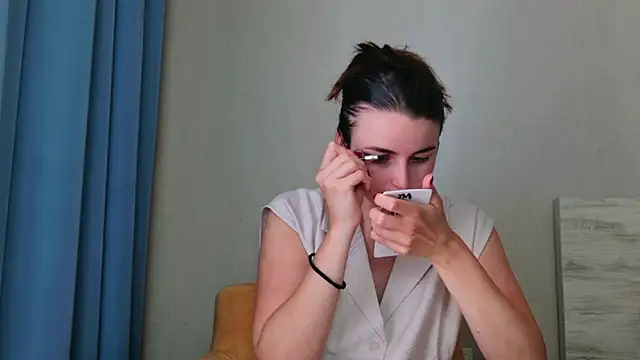 Miss Arwen online show from June 16, 2026, 8:28 am