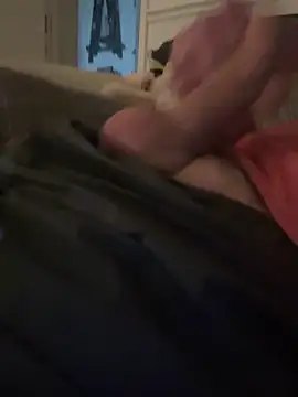 Snapshot of Shyboy817 chatting on October 29, 2025, 2:25 am Shyboy817 online show from October 29, 2025, 2:25 am