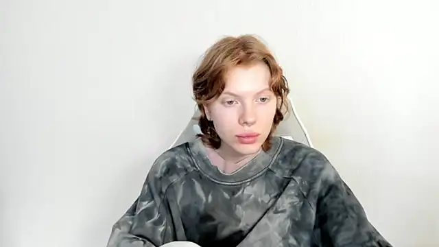 StellaDavis online show from February 9, 2026, 9:02 am