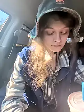 Snapshot of AriellaTaylor chatting on October 12, 2025, 8:08 pm AriellaTaylor online show from October 12, 2025, 8:08 pm