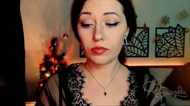 Snapshot of MissBeverlyMills chatting on January 2, 2025, 4:13 pm MissBeverlyMills online show from January 2, 2025, 4:13 pm