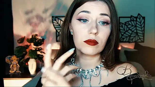 Snapshot of MissBeverlyMills chatting on February 9, 2025, 4:29 pm MissBeverlyMills online show from February 9, 2025, 4:29 pm