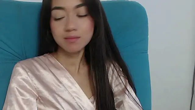 Snapshot of hantonella_ chatting on December 2, 2024, 1:57 pm hantonella  online show from December 2, 2024, 1:57 pm