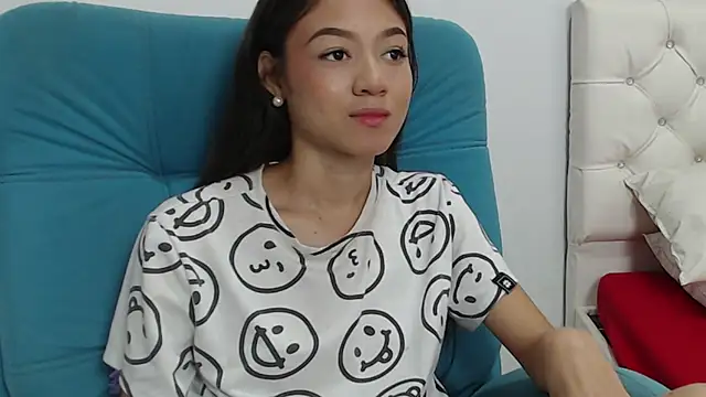 Snapshot of hantonella_ chatting on December 27, 2024, 3:04 pm hantonella  online show from December 27, 2024, 3:04 pm