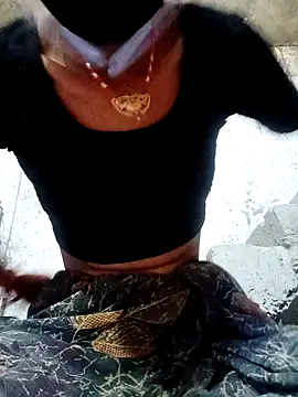 Snapshot of Anushka_Ji chatting on February 11, 2025, 7:44 am Anushka Ji online show from February 11, 2025, 7:44 am