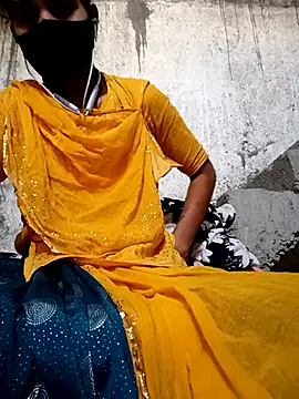 Snapshot of Anushka_Ji chatting on March 10, 2025, 3:34 am Anushka Ji online show from March 10, 2025, 3:34 am