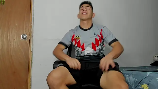 andrew rose  online show from February 26, 2026, 4:17 pm