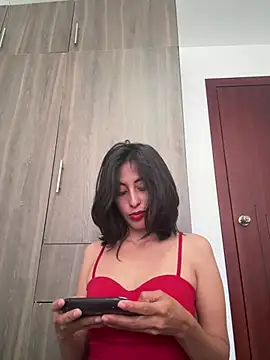 Anahi cake online show from April 29, 2026, 8:48 pm