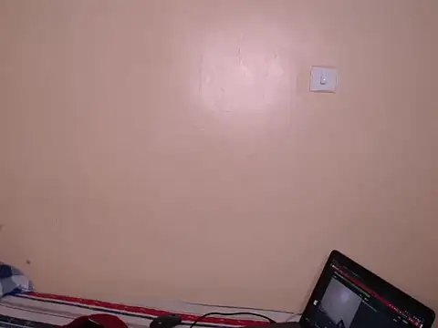 Snapshot of Missthigh chatting on September 24, 2025, 11:35 am Missthigh online show from September 24, 2025, 11:35 am