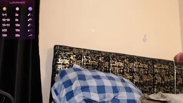 Snapshot of Missthigh chatting on March 2, 2026, 6:48 pm Missthigh online show from March 2, 2026, 6:48 pm