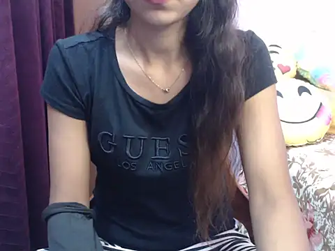 Snapshot of Angel_kiyara chatting on October 16, 2025, 6:31 pm Angel kiyara online show from October 16, 2025, 6:31 pm