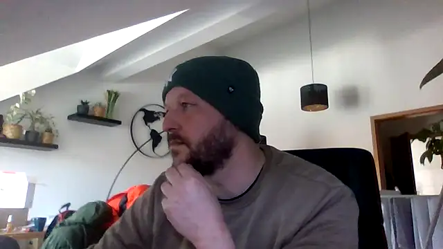 Snapshot of BennyLommy chatting on March 13, 2026, 9:27 am BennyLommy online show from March 13, 2026, 9:27 am