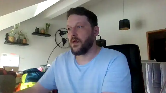 Snapshot of BennyLommy chatting on March 14, 2026, 12:54 pm BennyLommy online show from March 14, 2026, 12:54 pm