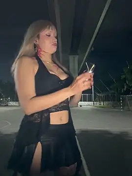 Electra doll  online show from February 11, 2026, 1:10 am