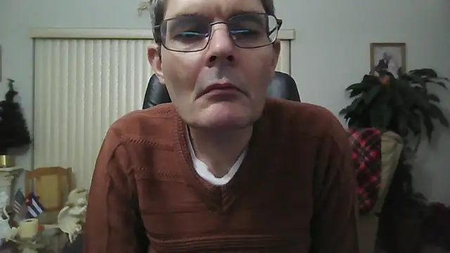 Snapshot of Copfiremen4566 chatting on December 11, 2024, 5:53 am Copfiremen4566 online show from December 11, 2024, 5:53 am