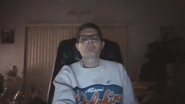 Copfiremen4566 online show from June 25, 2026, 4:12 am