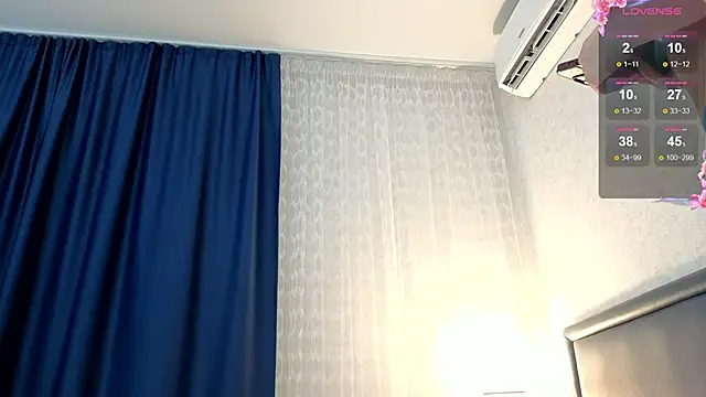 Snapshot of Brilliant-Kiss chatting on December 3, 2025, 6:28 pm Brilliant-Kiss online show from December 3, 2025, 6:28 pm