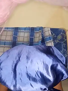 Snapshot of Swit_virgin22 chatting on June 18, 2026, 12:31 pm Swit virgin22 online show from June 18, 2026, 12:31 pm