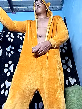 Snapshot of Raspatumam chatting on April 15, 2026, 12:39 am Raspatumam online show from April 15, 2026, 12:39 am