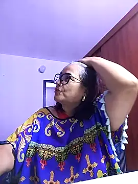 MARIANMILLS   online show from December 14, 2025, 2:17 am