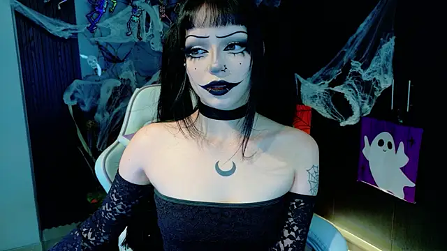 Snapshot of Madison_Jackson chatting on October 29, 2025, 9:27 pm Madison Jackson online show from October 29, 2025, 9:27 pm