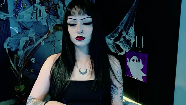 Snapshot of Madison_Jackson chatting on October 30, 2025, 7:47 pm Madison Jackson online show from October 30, 2025, 7:47 pm