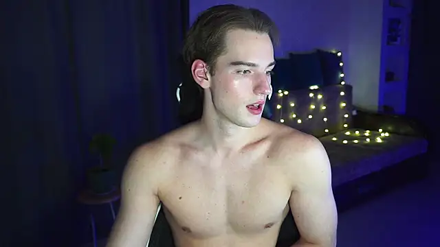 Litmate online show from November 3, 2025, 11:37 pm