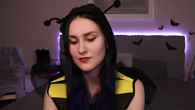 Erotic Synth Goddess online show from October 25, 2025, 5:08 pm