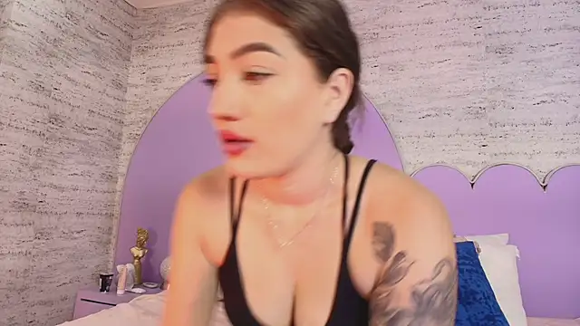 Snapshot of Giaa_Ross chatting on May 16, 2026, 9:17 am Giaa Ross online show from May 16, 2026, 9:17 am