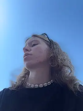 RinaMood online show from June 3, 2026, 4:48 am