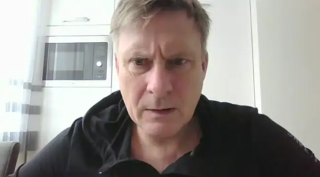 Snapshot of johnnym1 chatting on January 3, 2025, 10:41 am johnnym1 online show from January 3, 2025, 10:41 am