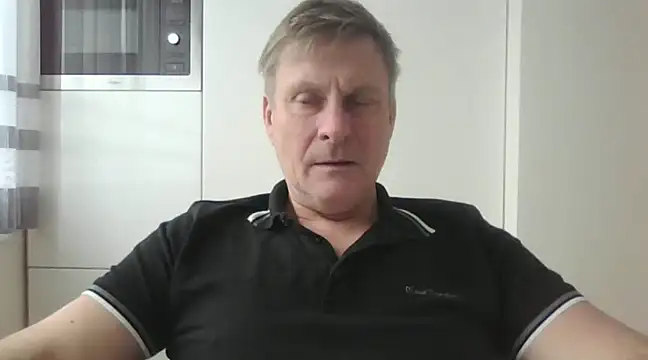 Snapshot of johnnym1 chatting on January 16, 2025, 11:58 am johnnym1 online show from January 16, 2025, 11:58 am