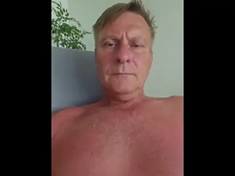 Snapshot of johnnym1 chatting on June 21, 2026, 7:55 am johnnym1 online show from June 21, 2026, 7:55 am