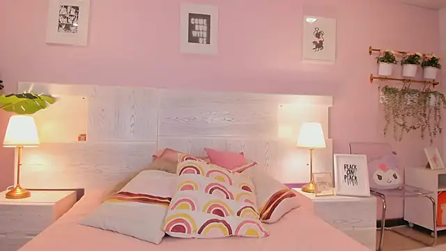 Snapshot of little-natt chatting on March 10, 2025, 12:48 pm little-natt online show from March 10, 2025, 12:48 pm