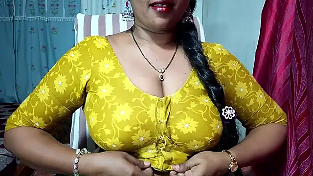 Snapshot of samyukthapuretelugu chatting on December 21, 2025, 12:23 pm samyukthapuretelugu online show from December 21, 2025, 12:23 pm