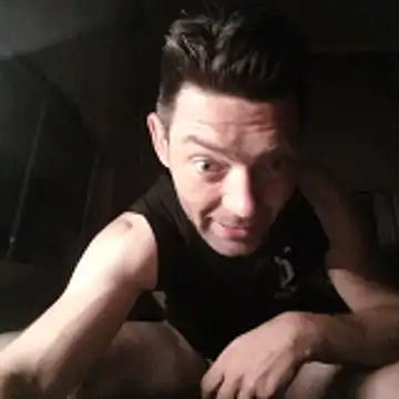 corty83 online show from April 28, 2026, 11:32 pm