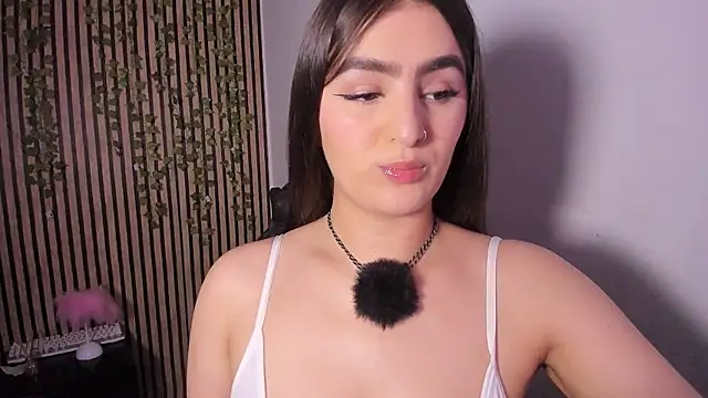 Snapshot of sofia_44 chatting on June 12, 2026, 2:27 pm sofia 44 online show from June 12, 2026, 2:27 pm