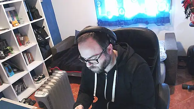 ravingr4d4 online show from February 17, 2025, 9:13 am