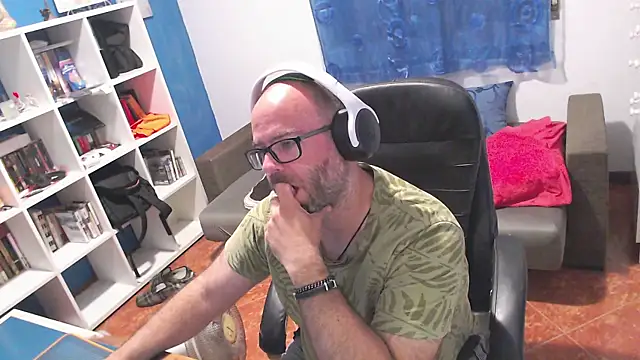 Snapshot of ravingr4d4 chatting on June 28, 2026, 8:59 pm ravingr4d4 online show from June 28, 2026, 8:59 pm