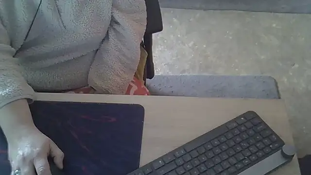 Snapshot of Silvia2277 chatting on February 3, 2026, 7:02 am Silvia2277 online show from February 3, 2026, 7:02 am