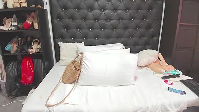 Snapshot of BbwSQUIRTERxx chatting on June 26, 2026, 3:22 am BbwSQUIRTERxx online show from June 26, 2026, 3:22 am