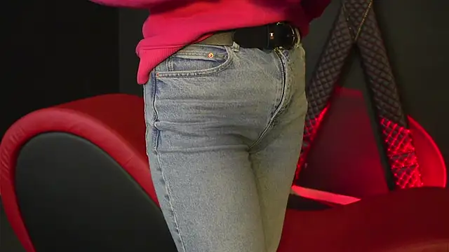 CelineConner online show from February 28, 2026, 5:19 am