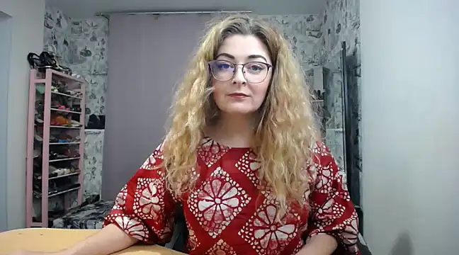 Helen1974 online show from February 12, 2025, 1:09 am