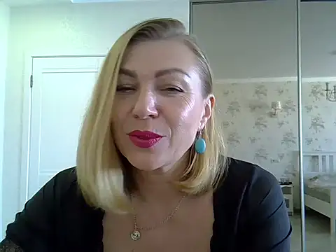 Snapshot of Alexandra-Rosee chatting on February 9, 2025, 5:40 am Alexandra-Rosee online show from February 9, 2025, 5:40 am