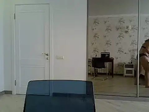 Snapshot of Alexandra-Rosee chatting on October 11, 2025, 6:12 am Alexandra-Rosee online show from October 11, 2025, 6:12 am