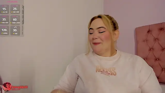 sophiarossee  online show from April 11, 2026, 1:59 pm