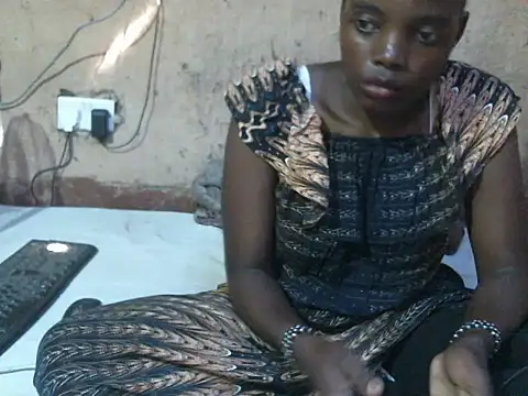 cute naimah online show from March 25, 2026, 12:44 pm