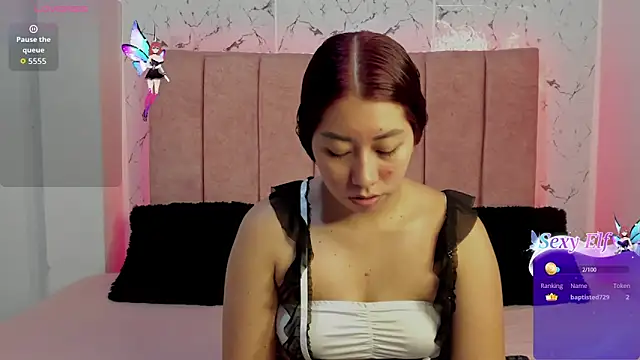 sexylaurita online show from February 13, 2026, 4:36 pm